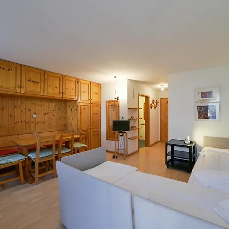 Apartment Chesa Tschierv - Celerina